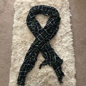 Banana Republic navy green and white scarf